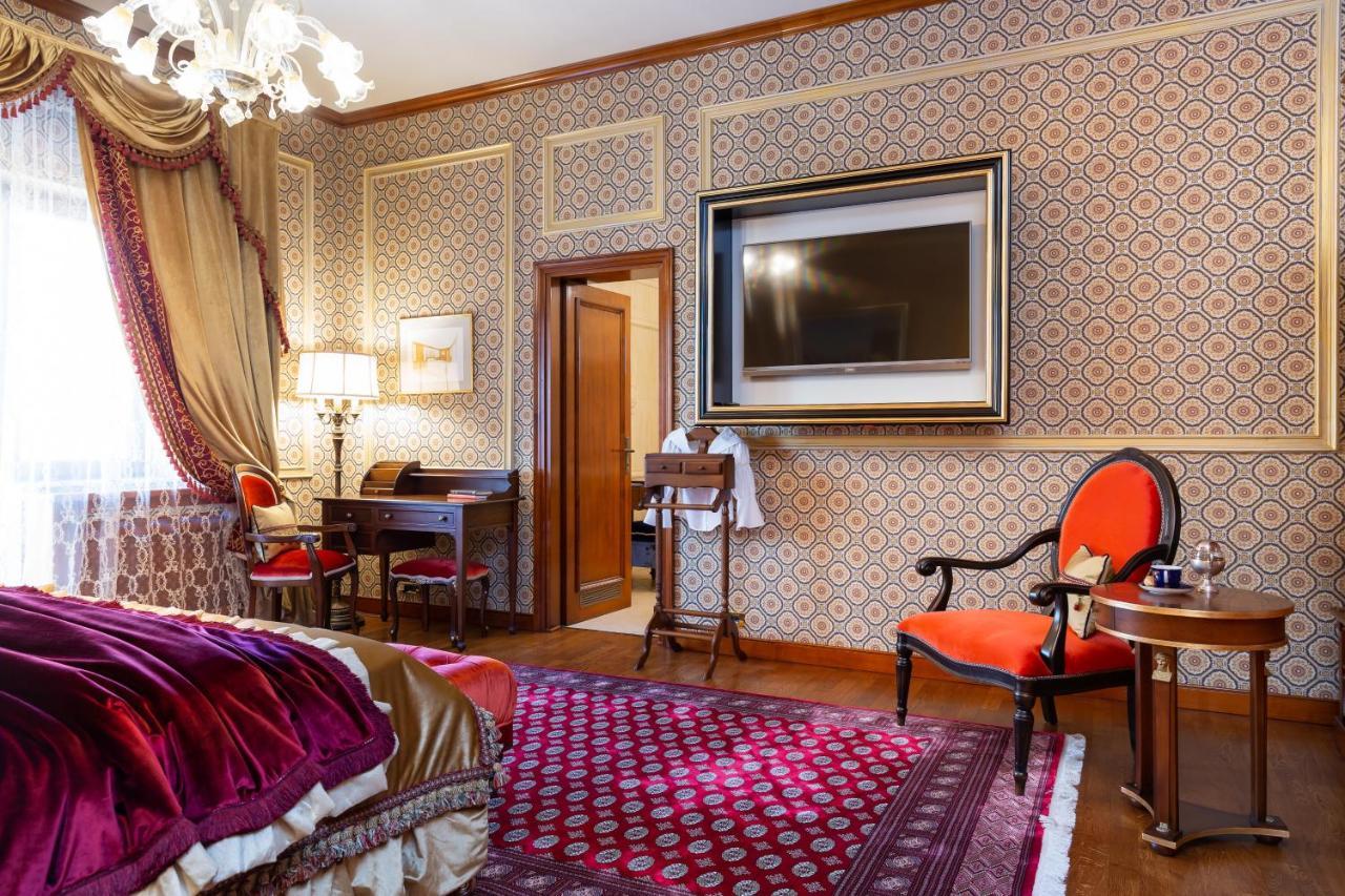ซูเตอร์ พาเลซ บูติก โฮเทล Hotel บูคาเรสต์ ภายนอก รูปภาพ