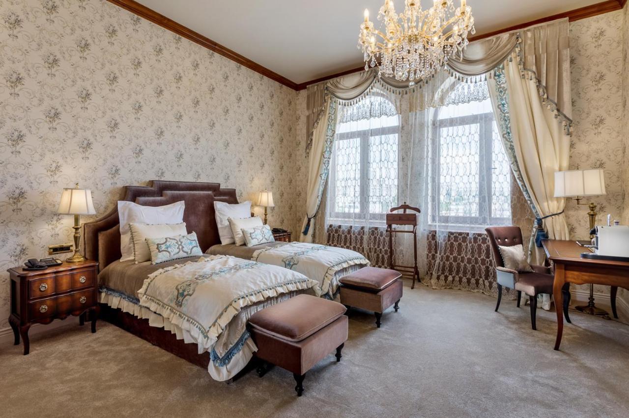 ซูเตอร์ พาเลซ บูติก โฮเทล Hotel บูคาเรสต์ ภายนอก รูปภาพ